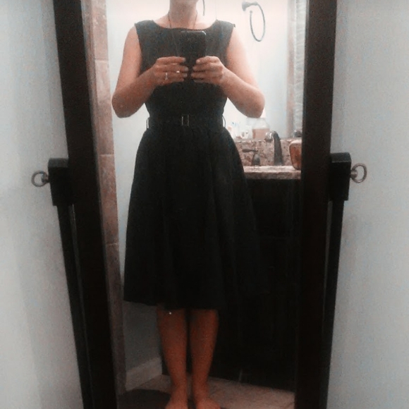 Dress - Picture 3 of 3